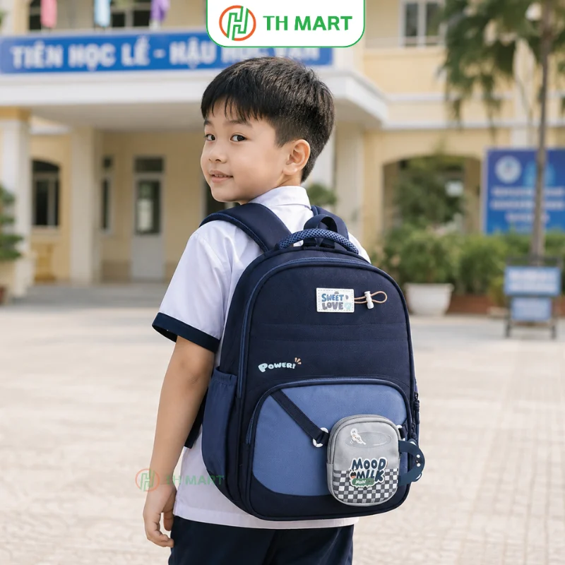 Balo học sinh Mood Milk Style Hàn vừa thời trang vừa hỗ trợ bé mang sách vở thoải mái 