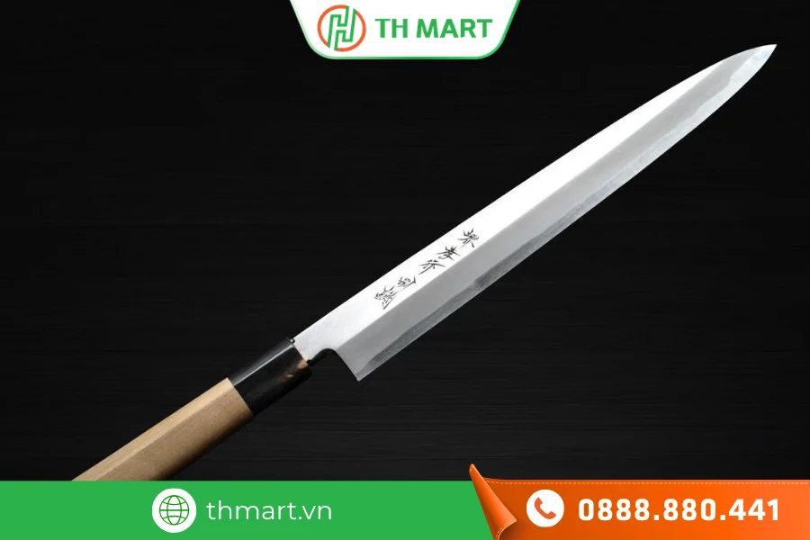 Sakai Takayuki là một trong những thương hiệu dao lâu đời và nổi tiếng nhất Nhật Bản