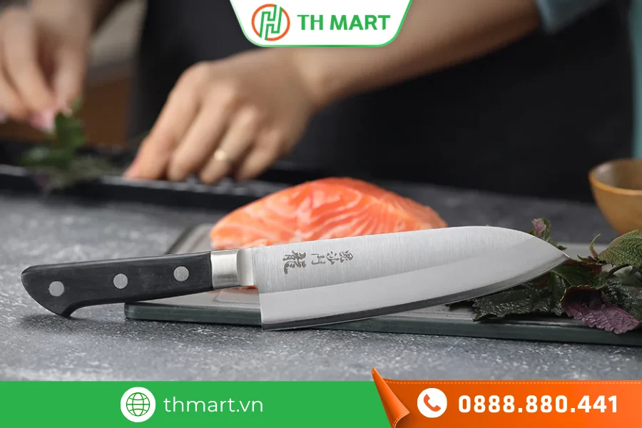 TH MART là một trong những cửa hàng chuyên cung cấp dao cắt sashimi của Nhật chất lượng, giá tốt