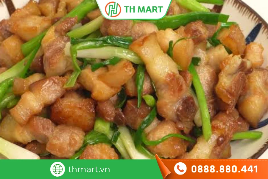 Thịt ba chỉ rang cháy cạnh còn chứa nhiều vitamin và dưỡng chất khác