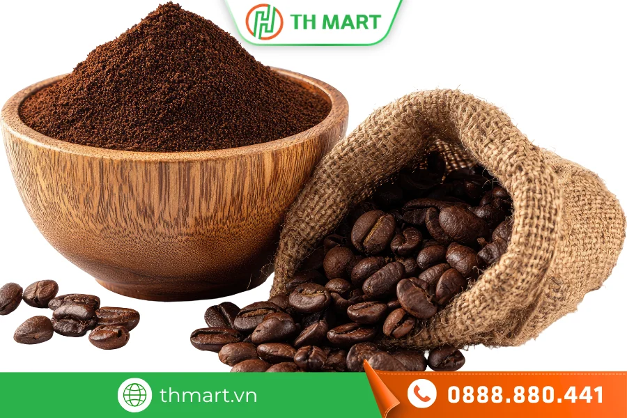 Top 5 cách khử mùi ẩm mốc trong phòng kín đơn giản, hiệu quả 5 Bã cà phê cũng là nguyên liệu dễ tìm, giúp làm hết mùi hôi trong phòng