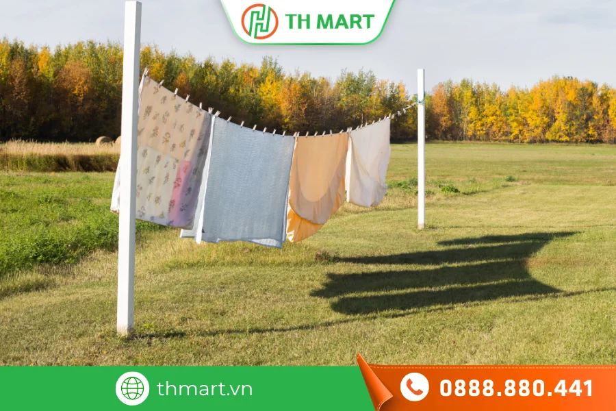 Top 5 cách khử mùi ẩm mốc trong phòng kín đơn giản, hiệu quả 8 Vệ sinh, phơi khô chăn ga gối nệm hoặc các nguồn gây mùi